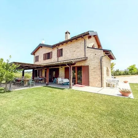 Un A Parte Monsampolo Del Tronto